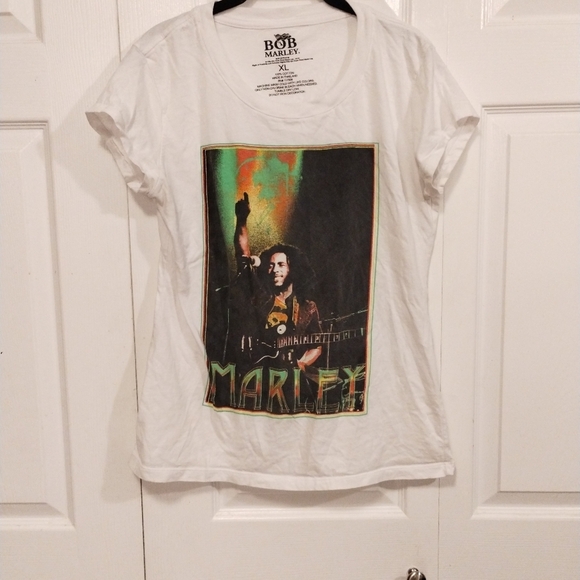 Bob Marley tee with thrashed open back - Picture 3 of 6